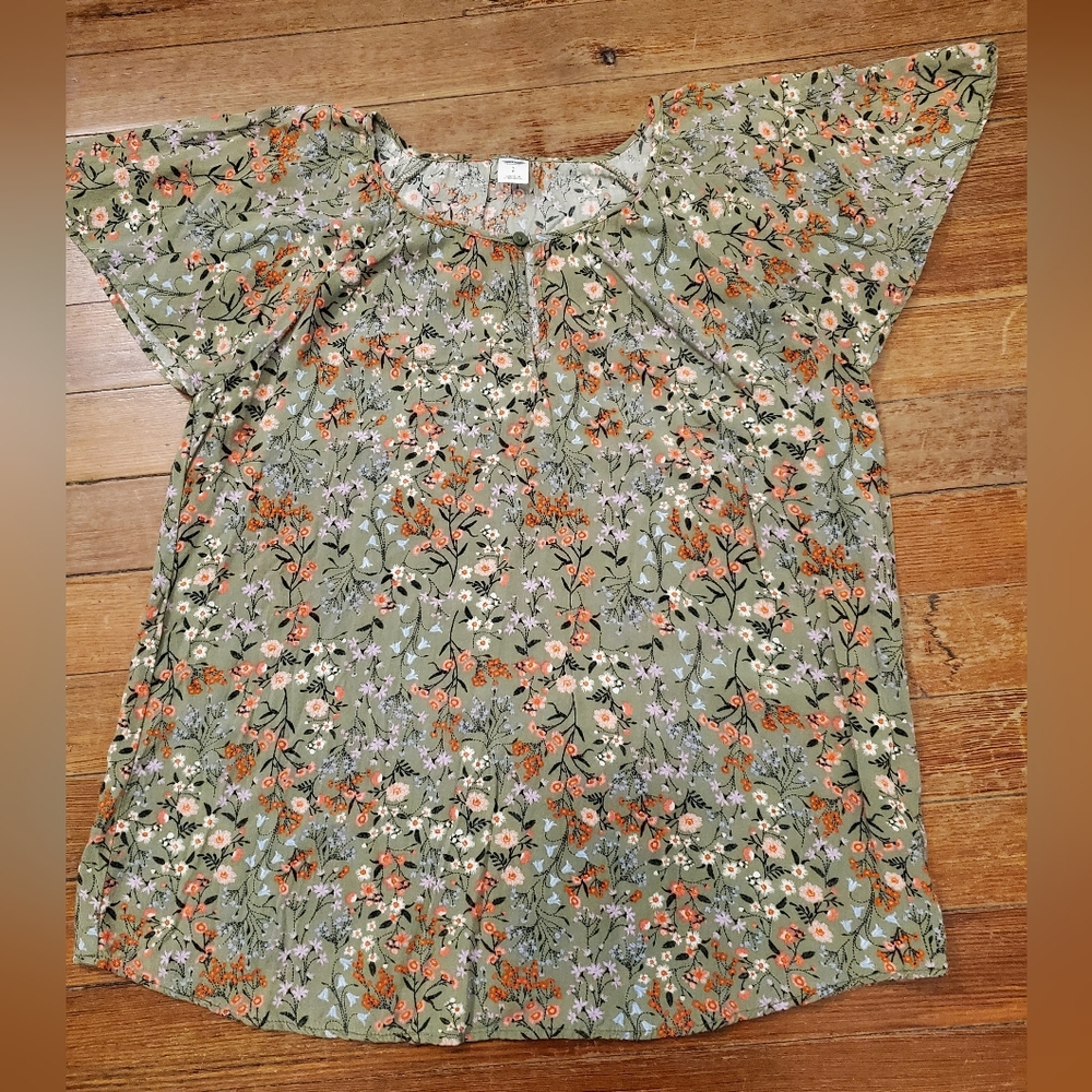 Floral 100% rayon Old Navy blouse